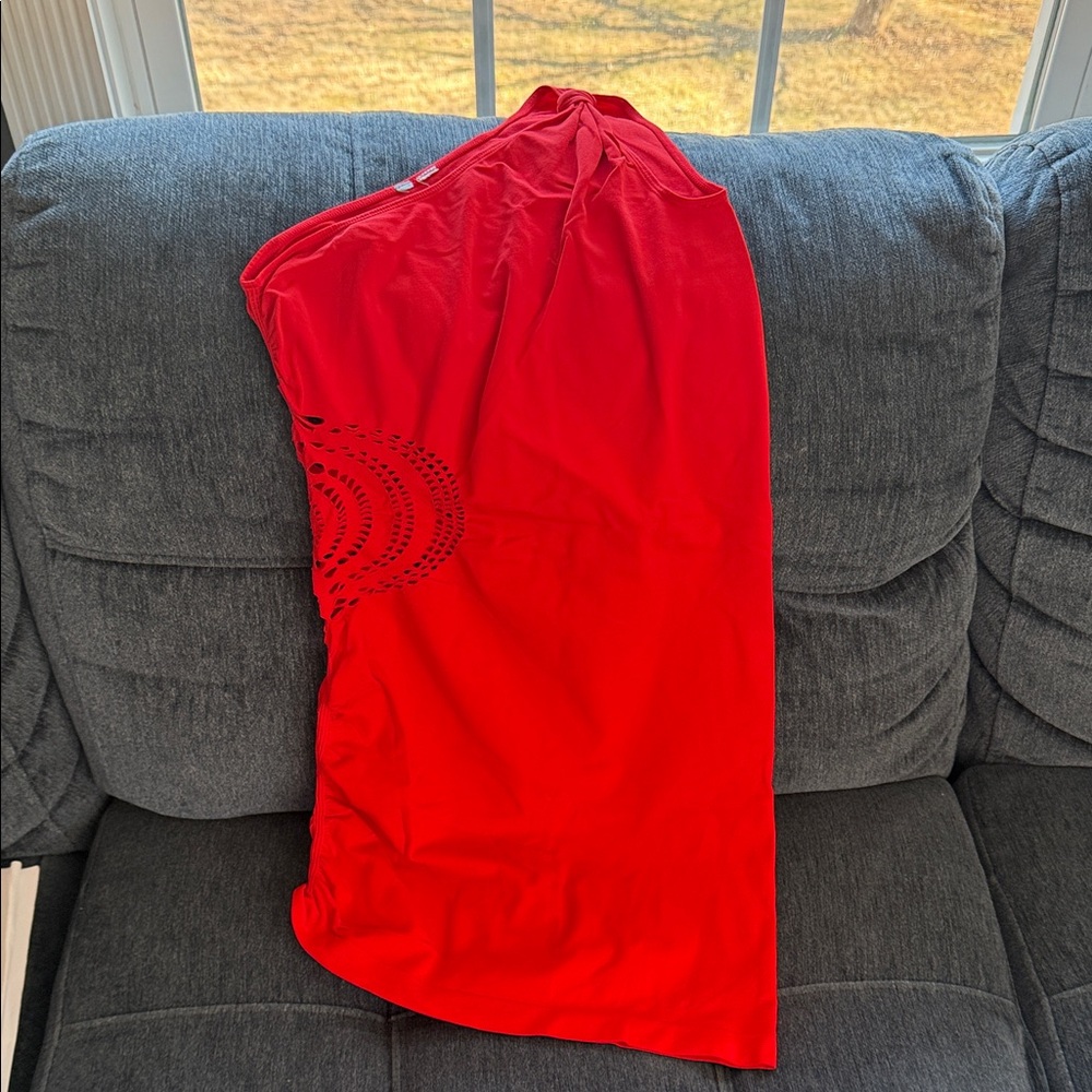 New Marciano Vibrant Red one shoulder top with Unique Design - size S